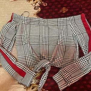 TIMING checkered crop top